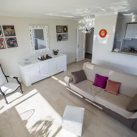 Park By Connexion * Cannes